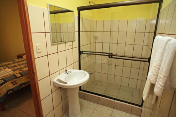 Hotel Santa Ana Liberia Airport Phòng bức ảnh
